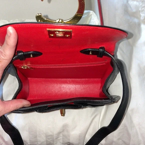 Cartier Shoulder Bag from original owner. Purchased in Nice, France in 1990. - Picture 10 of 16